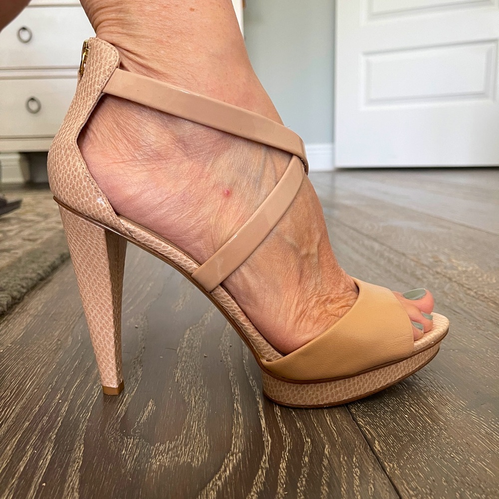 Nine West snakeskin and nude leather heels, GUC